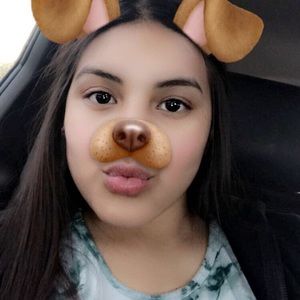 Meet your Posher, Alejandra